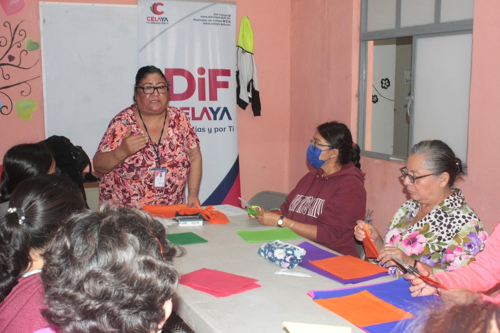 DIF Contigo lleva taller, consultas psicológicas, trabajo social y asesoría jurídica a San Miguel Octopan.